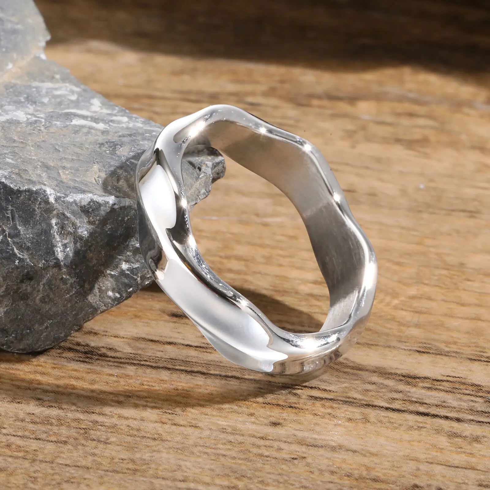 Vnox 2025 New Mobius Ring for Men Boys, Oxidized Twisted Stainless Steel Finger Band,Retro Endless Love Anniversary Gift for Him